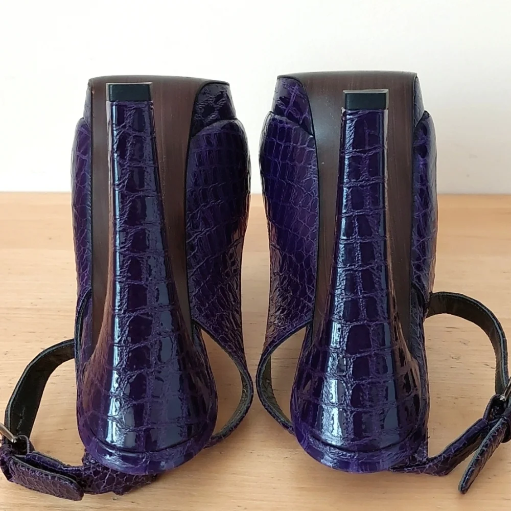Stuart Weitzman Purple Patent Leather High Heeled Sandals - Picture 13 of 14